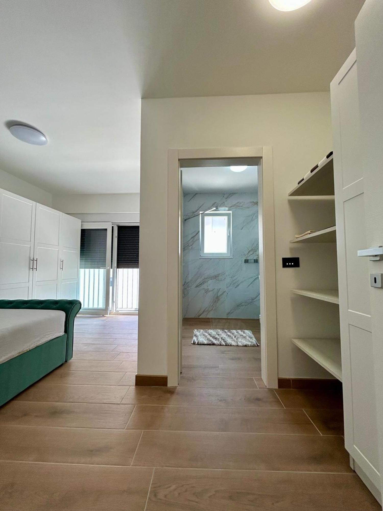 Harmony Suites Bol Exterior foto